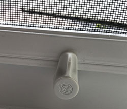 fly screen turn buttons