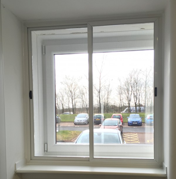 horizontal sliding fly screens